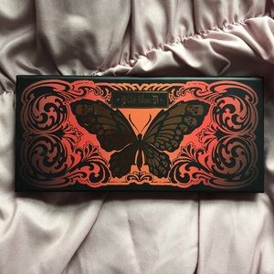 Kat Von D Monarch eyeshadow palette